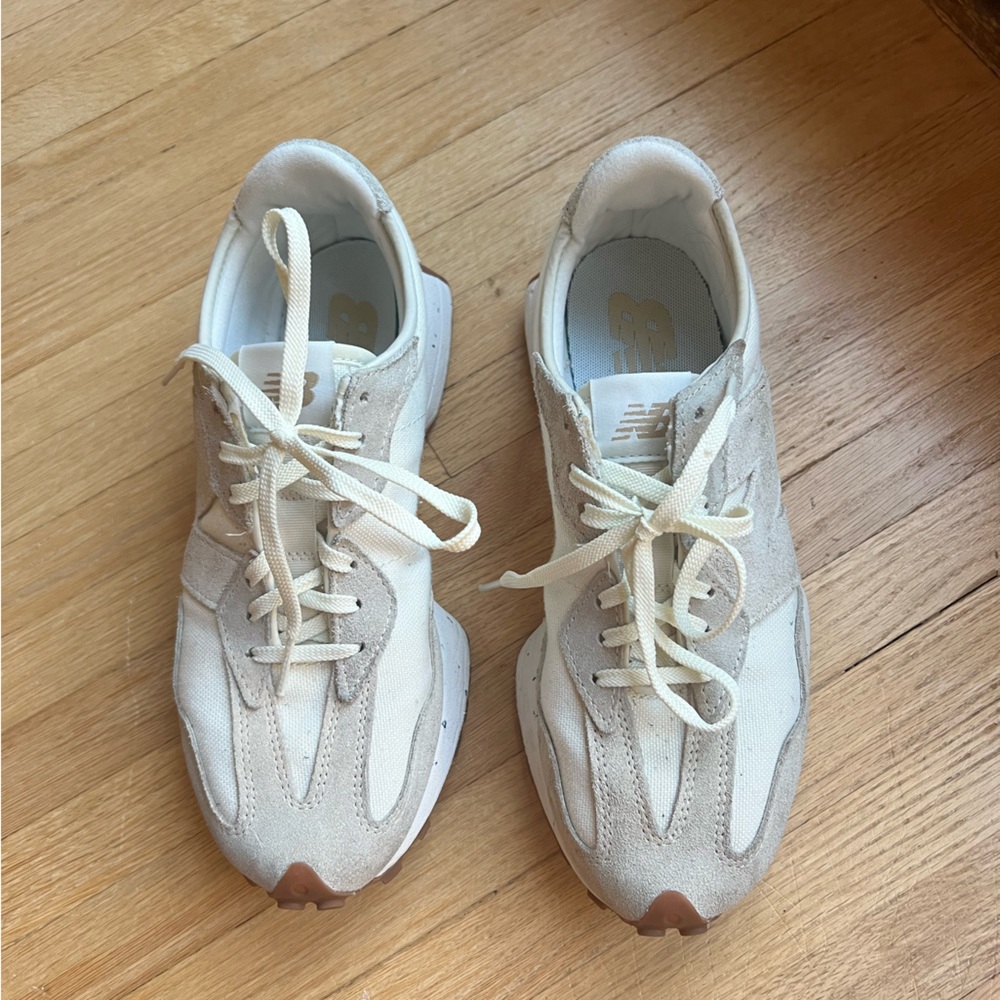 New Balance 327